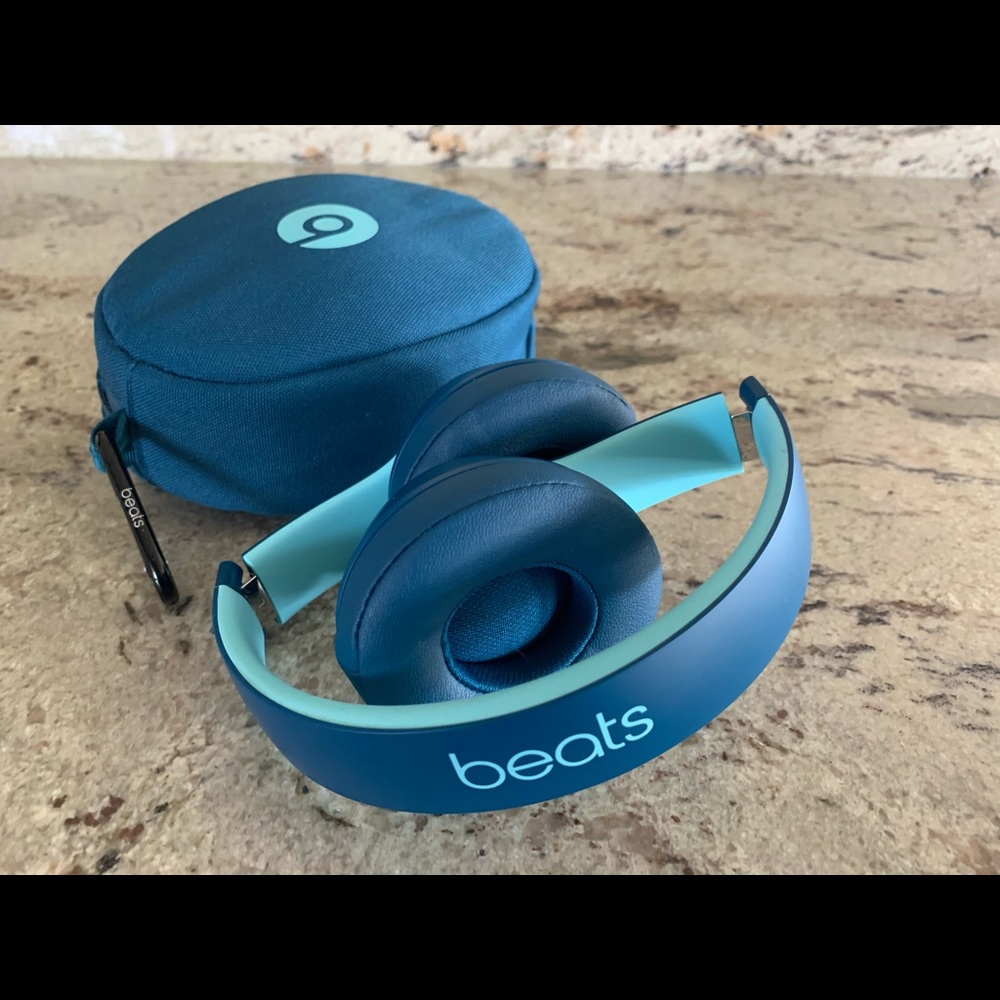 Beats Solo 3 Wireless on-ear Headphones